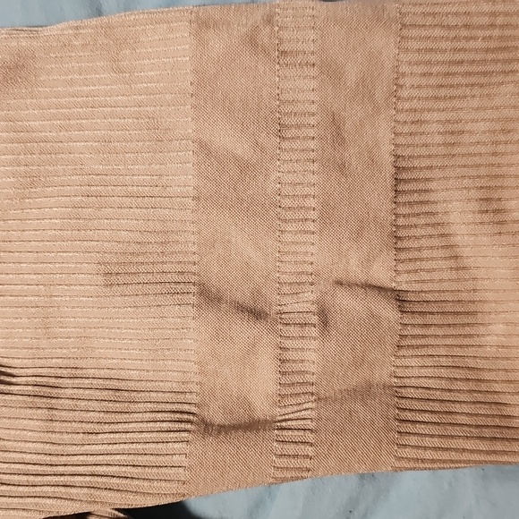 Stronger Tan Ribbed Shorts - Picture 4 of 6